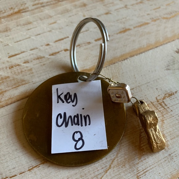 ‘Road Tripper’ Keychain - Picture 4 of 4